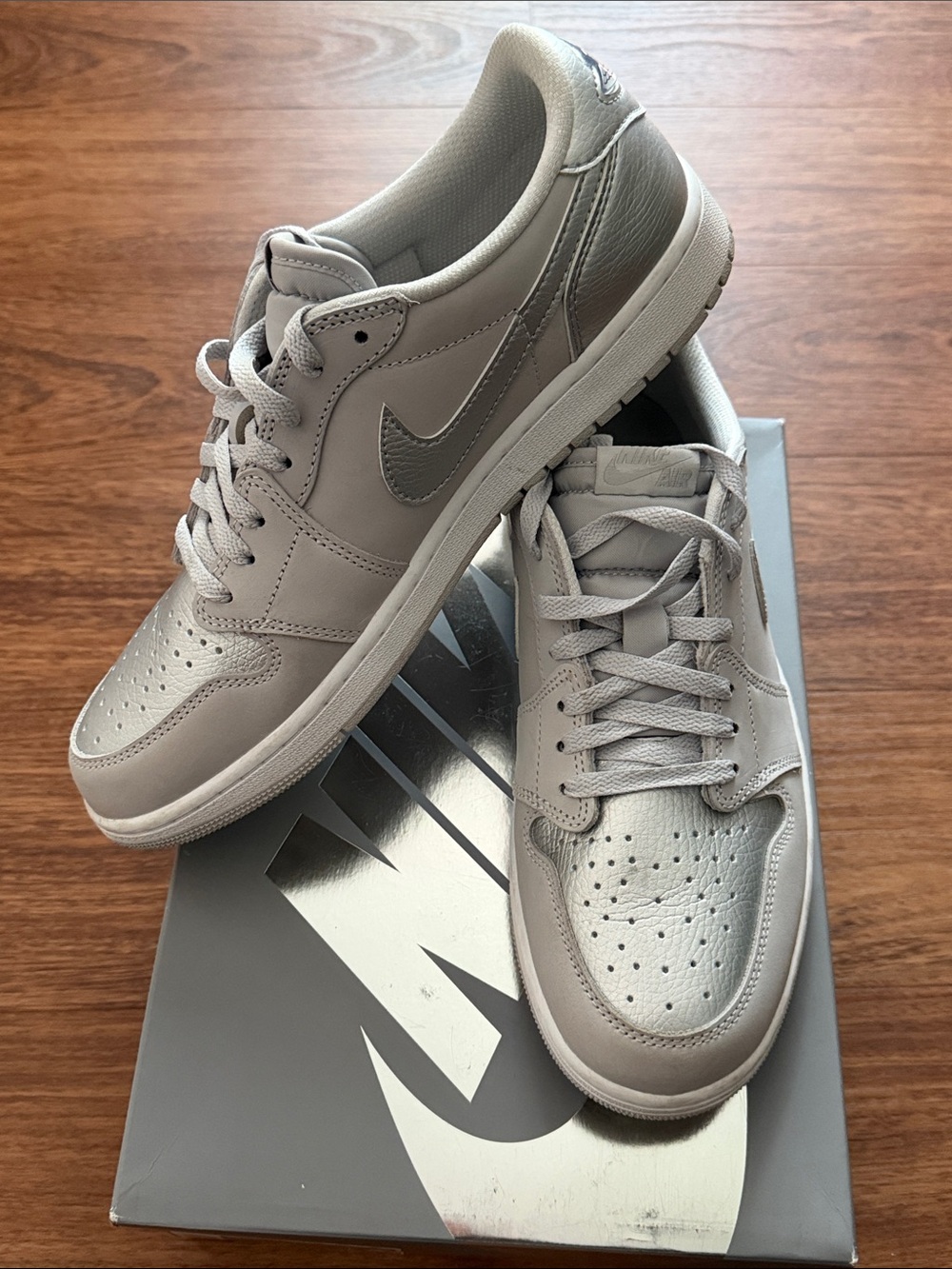 Nike Air Jordan 1 Low OG Sneakers - Light Gray with Metallic. - Picture 3 of 7